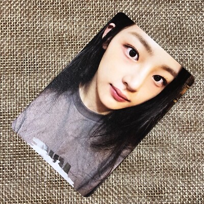 NEWJEANS MINJI #4 [ 1st EP NEWJEANS ] Official Photocard, Bluebook