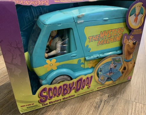 New SEALED Character SCOOBY DOO Mystery Machine PLAYSET Action Figure w/FRED! - Picture 3 of 4