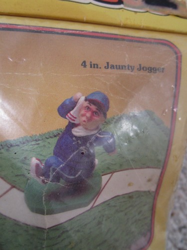Vintage Wilton Cake Tops NOS Jogger Cake Topper Hong Kong - 第 3/3 張圖片