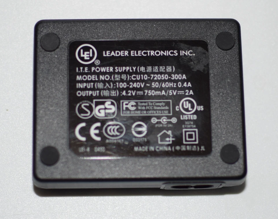 Cargador de batería para FujiFilm NP-60, Ricoh DB-40, Casio NP-30, Kodak KLIC-5000 Foto 3 de 3