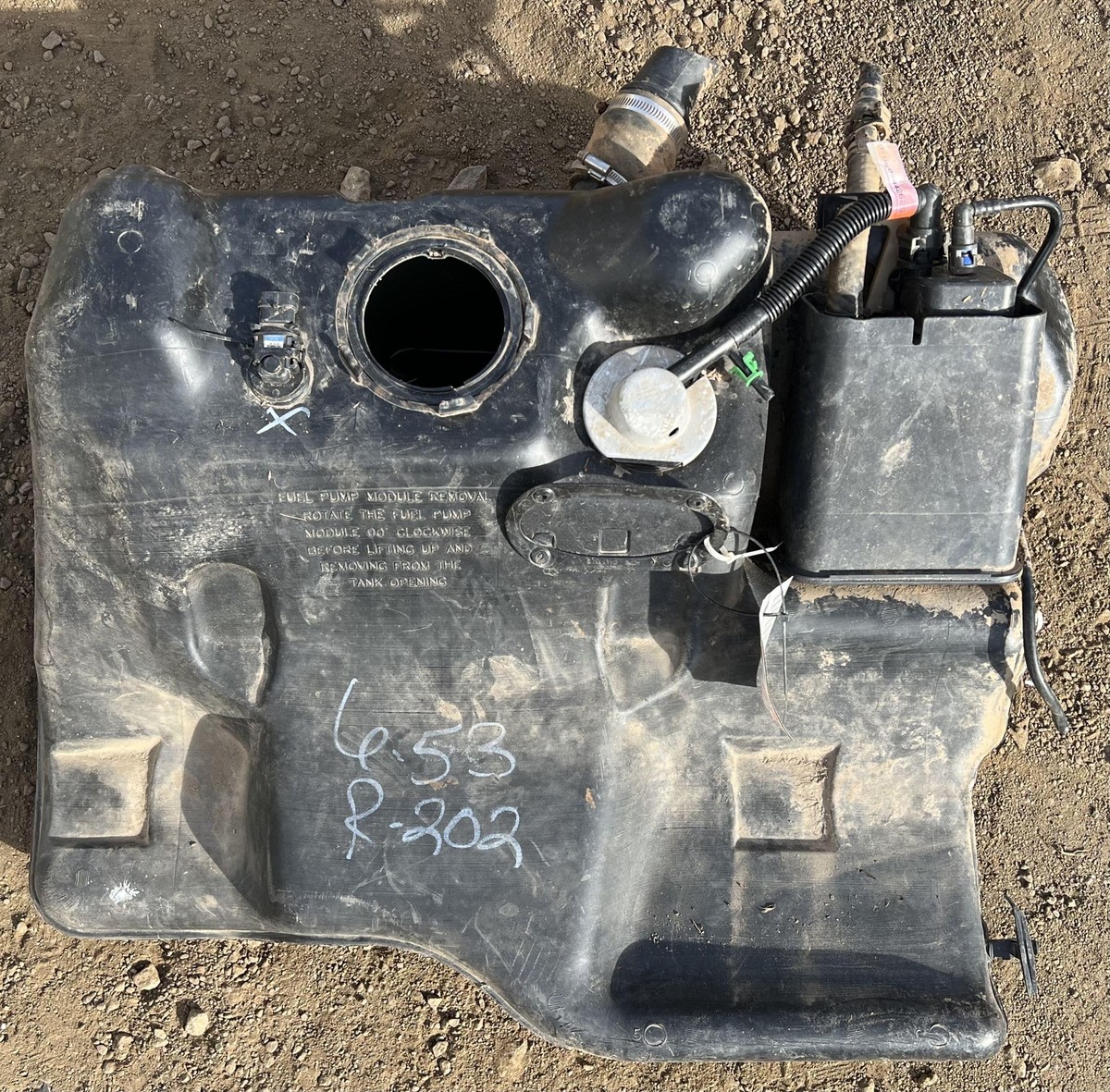 98 - 02 Saturn S-Series SC1 SC2 Fuel Tank Gas Tank Assembly OEM