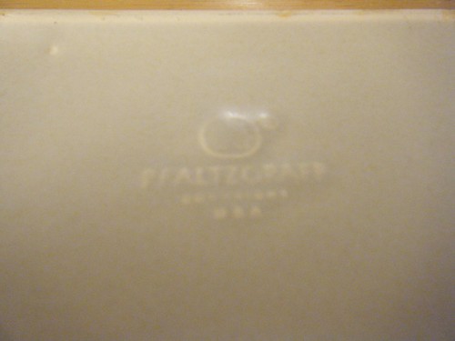 Vintage Pfaltzgraff Yorktowne Bread Tray Dish - Picture 3 of 3