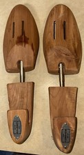 VINTAGE FLORSHEIM PAIR OF MENS WOODEN SHOE STRETCHER INSERT SIZE MEDIUM