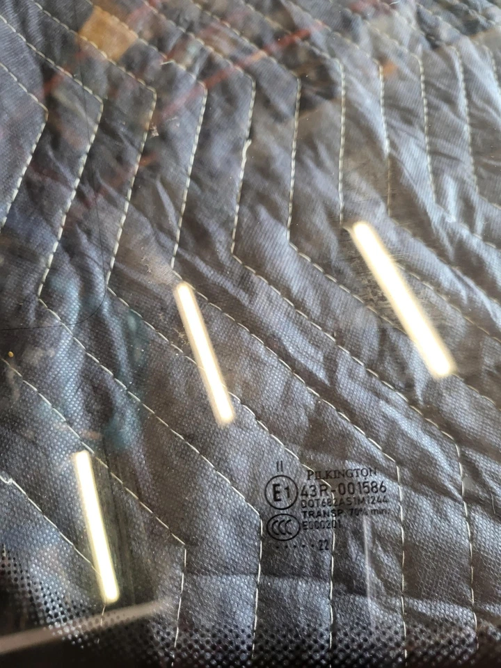 PORSCHE BOXSTER 718 2,0 L TRACCIÓN TRASERA Parabrisas delantero Ventana de vidrio USADO FABRICANTE DE EQUIPOS ORIGINALES 17-24 Foto 4 de 4