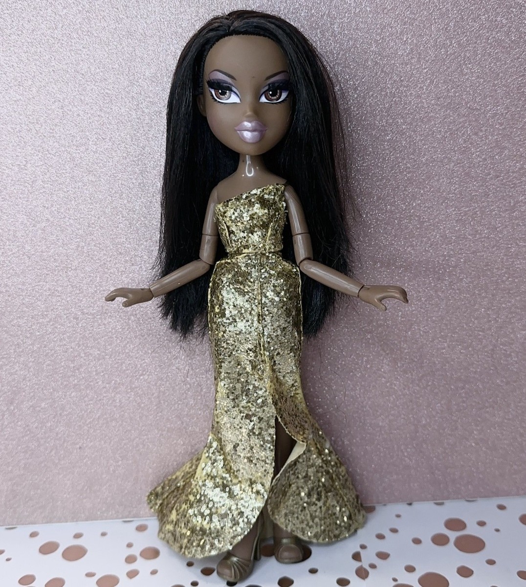 Bratz The Movie Sasha doll with moveable joints Gold Glitter Dress | eBay