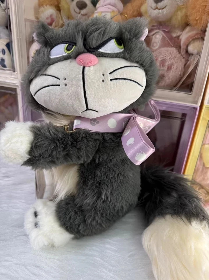 Auténtico bolso bandolera de felpa Lucifer Cat Disneyland 2024 Foto 3 de 4