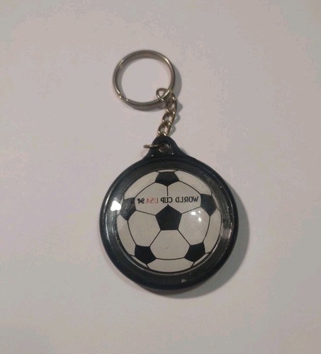 Vintage 1994 WORLD CUP USA 2" Soccer Ball Keychain Plastic - Picture 2 of 2