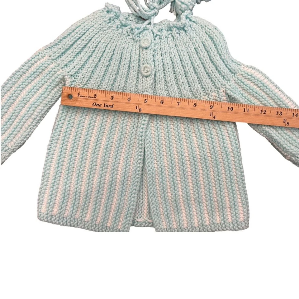 Set maglione e cappello bambino fatto a mano 0-3 mesi - Immagine 4 di 4