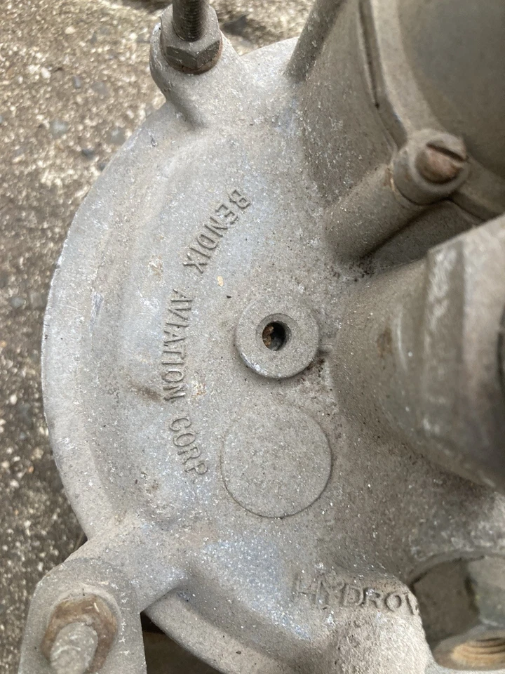 Núcleo de refuerzo de freno Buick Cadillac Bendix Hydrovac Hydrovac de colección OEM 1955 1956 1957 Foto 4 de 4