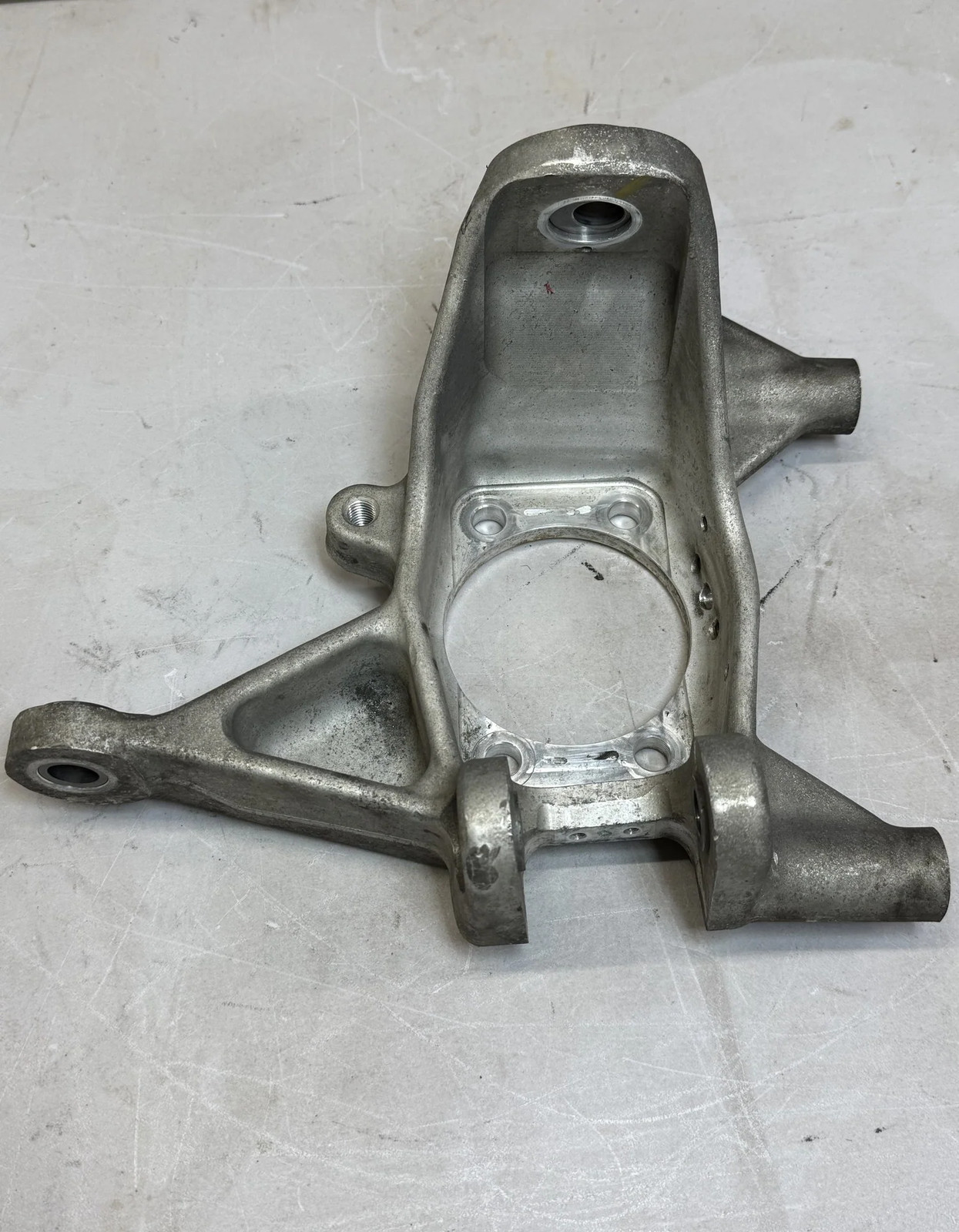 McLaren 570S 2016-2021 Rear Left Steering wheel hub P/N 11B0115CP