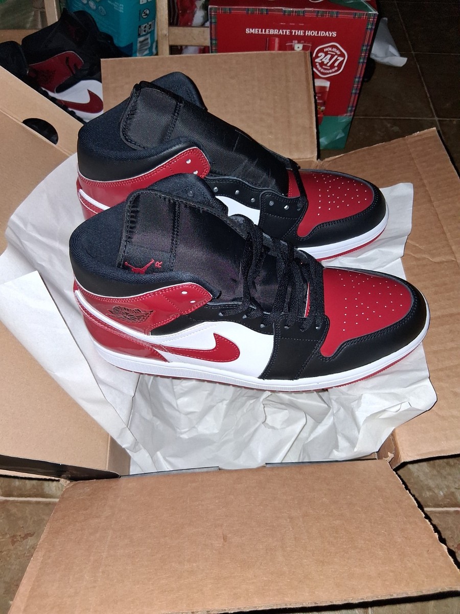 Nike Air Jordan 1 Mid SE Patent Bred Toe Men display picture 3