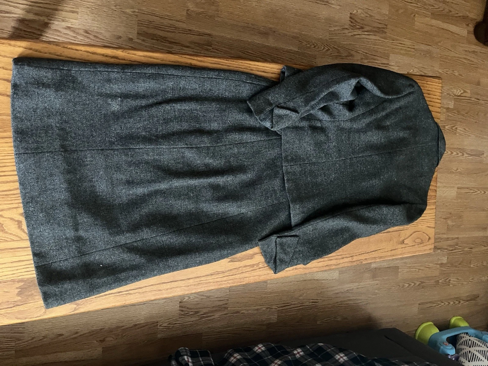 Vintage Mae Nottingham Hand Loomed 100% Virgin Wool Gray Skirt Suit