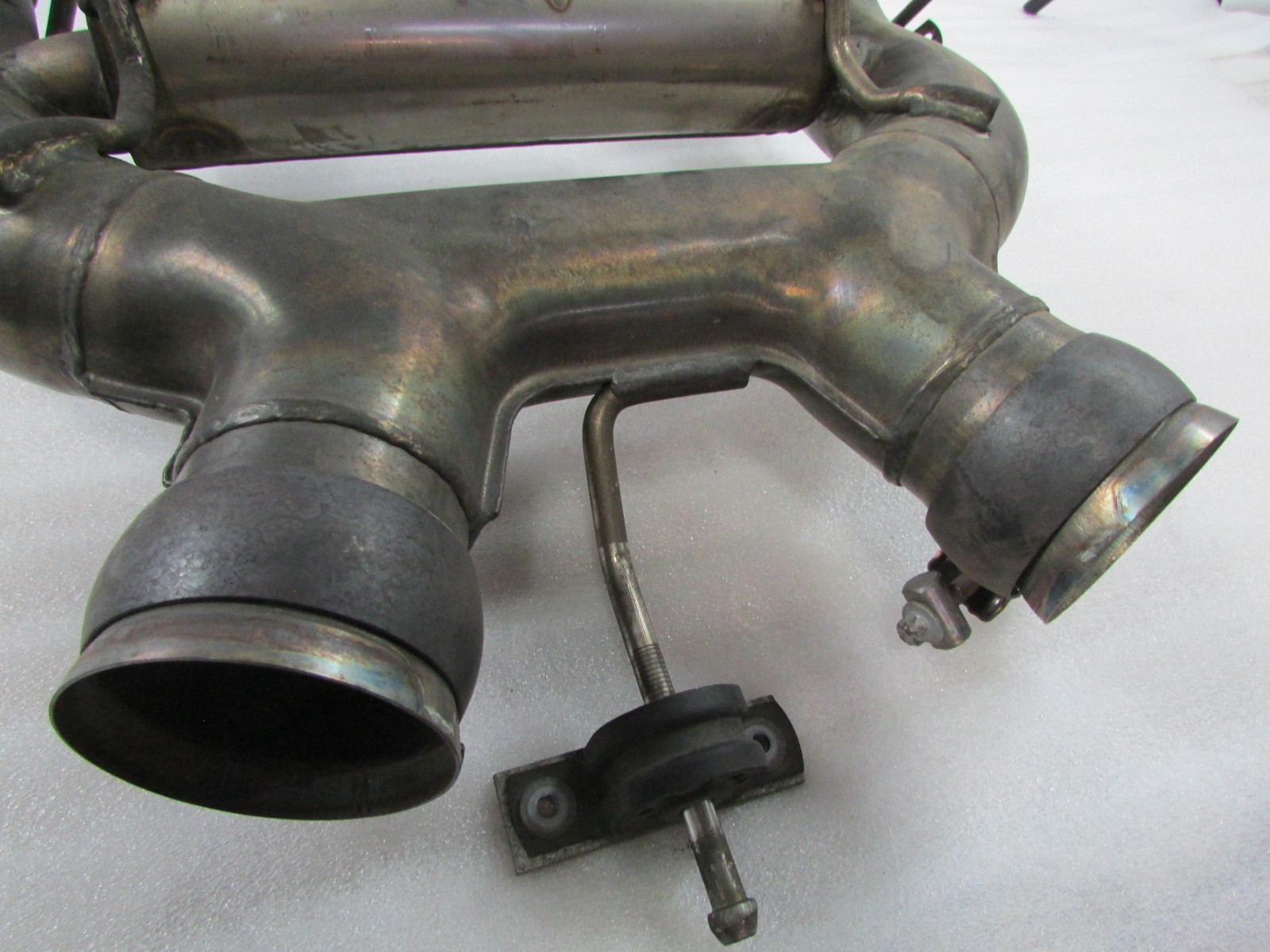 McLaren MP4-12C, Muffler, Used