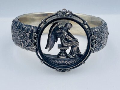 Georg Adam Scheid Antique GAS 800 Silver Neoclassical Sitting Angel Bracelet
