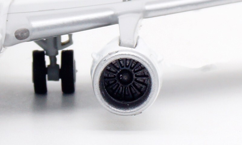 JC Wings J-Air EMBRAER E170-100STD JA220J 1/200 DIECAST Aircraft