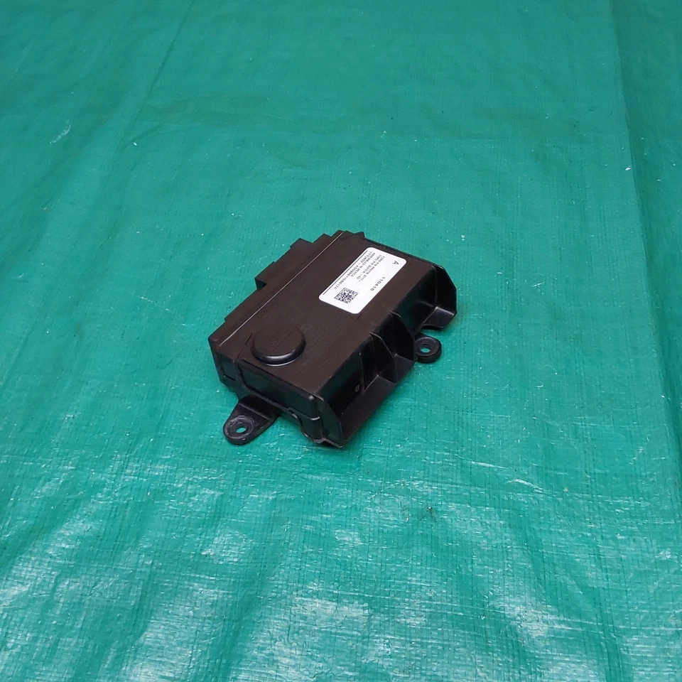 Módulo de control de presión de neumáticos Ford Fiesta 2010-2013 TPMS OEM 9T1T-15K602-AD Foto 2 de 4