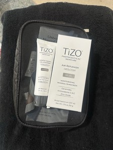 TIZO AM replenish Sunscreen SPF 40  and Gentle Cleanser for Face - Brand new duo