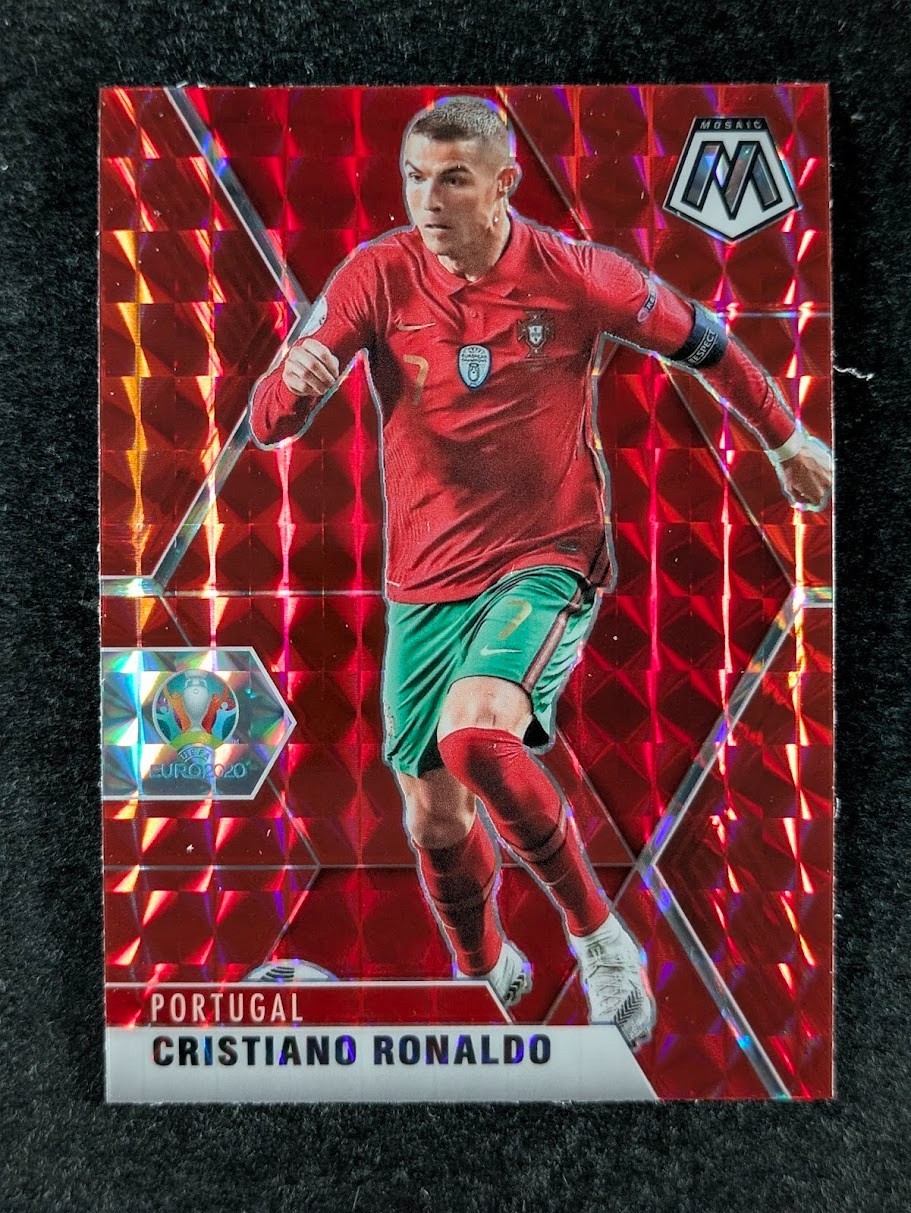 2021 Panini Mosaic UEFA Euro CRISTIANO RONALDO Red Mosaic Prizm Portugal #160