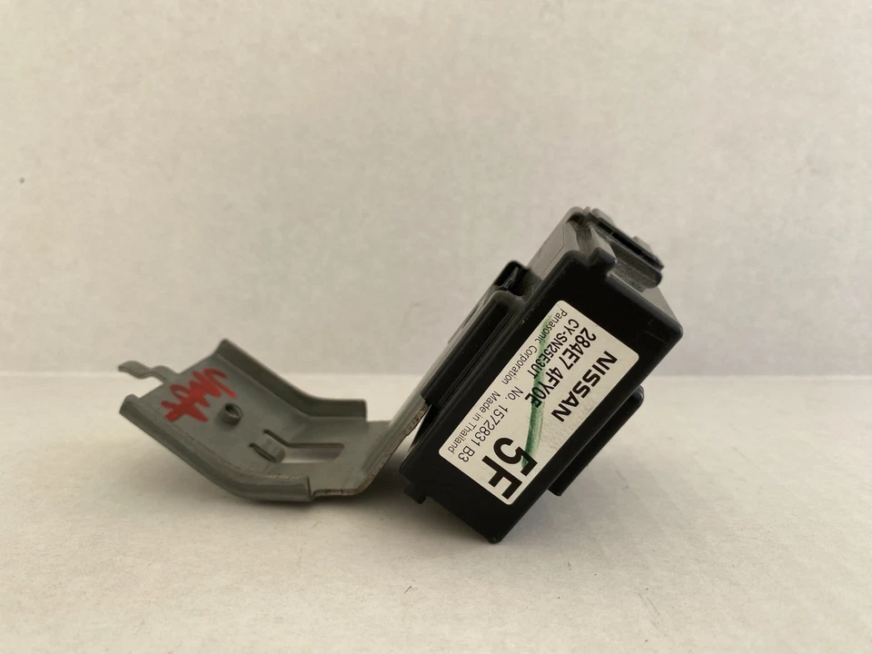 Unidade de módulo de controle de assistência ao motorista dianteiro Nissan Sentra 2016-2019 fabricante de equipamento original - Imagem 4 de 4