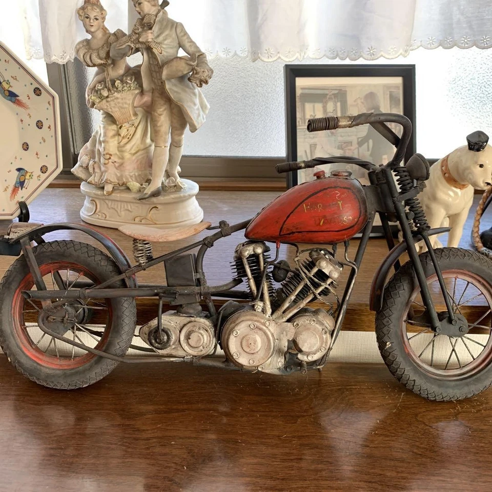 Harley-Davidson Knuckle Springer de hojalata modelo de motocicleta vintage coleccionable Foto 4 de 4