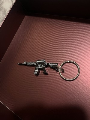 Supreme M16 Flaschenöffner Schlüsselanhänger schwarz FW14 2014