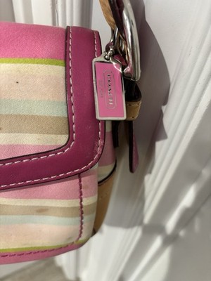 バッグ Rare COACH Hampton Pink Leather Bag Y2K Coach Hampton Multi Color Stripe Shoulder Bag Pink Canvas Leather
