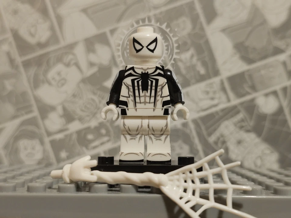 LEGO Marvel Superheroes Antivenom Spiderman Minifigure - Image 3 of 4