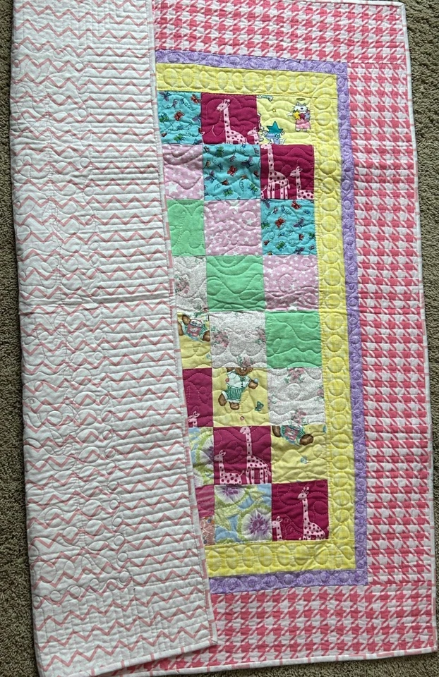 Edredón de franela hecho a mano para bebé niña - patchwork rosa safari NUEVO - 37" x 45" Foto 4 de 4