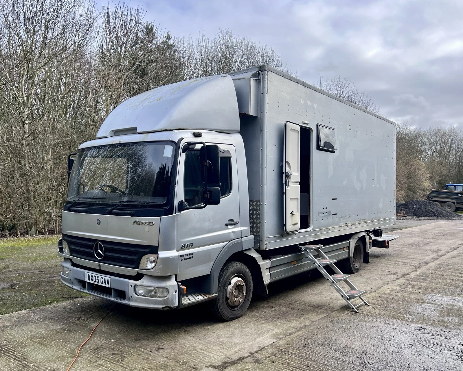Mercedes 7.5t Motorhome Trucklife Vanlife 1 Ton Taillift Kitchen Shower