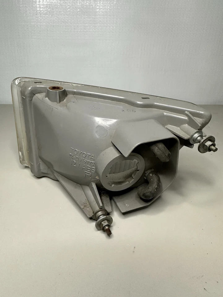 Faro antiniebla derecho pasajero Lexus SC400 SC300 1992-1995 OEM Foto 4 de 4