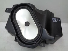 2005-2009 Land Range Rover Subwoofer W/ Audio Amplifier XQK500070 OEM AK2111232