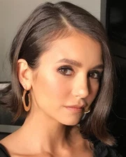 NINA DOBREV 8x10 PHOTO *