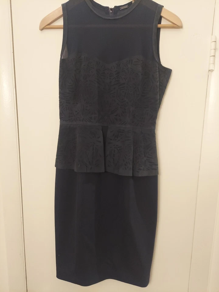 Vestido justo Elie Tahari feminino tamanho 0 preto azul tecido combo com inserções de renda - Imagem 2 de 4