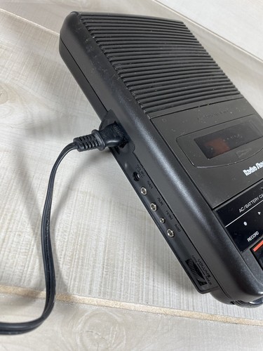 Radio Shack Cassette Player Recorder Portable CTR-66 14-1151 With Power Adapter - Picture 6 of 8