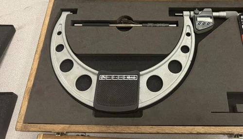 Mitutoyo 225-250mm ip65 Digimatic 293-352-30 Micrometer