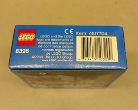 LEGO City 8398 BBQ Stand NEW! Chef Cook Barbecue Food Grill Umbrella Town