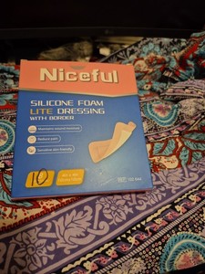 Niceful Silicone Foam Dressing 4"x4", Waterproof 4x4 Inch (10 Pcs), Skin Color 