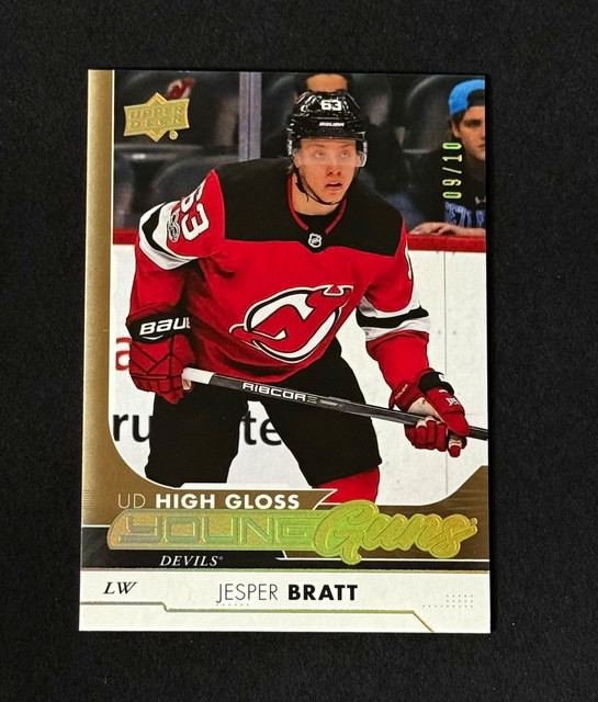 Upper Deck 2017-18 Young Guns Jesper Bratt Devils #466 High Gloss /10 RC
