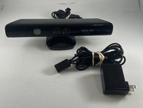 Microsoft Xbox 360 Bundle 20GB Console Controllers Kinect Gears of War 3 TESTED