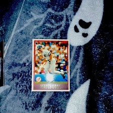 Topps Wade Boggs New York Yankees Vintage MLB Baseball Original Base Set Card #8