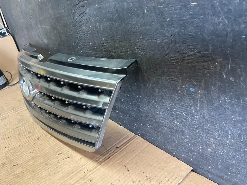 Parrilla de parachoques superior delantera Infiniti M35 2006 2007 62310-EG600 OEM P8648 DG Foto 2 de 4