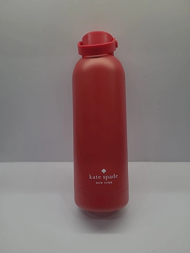 Botella de agua Kate Spade roja de acero inoxidable hidratada con estilo elegante Foto 2 de 4