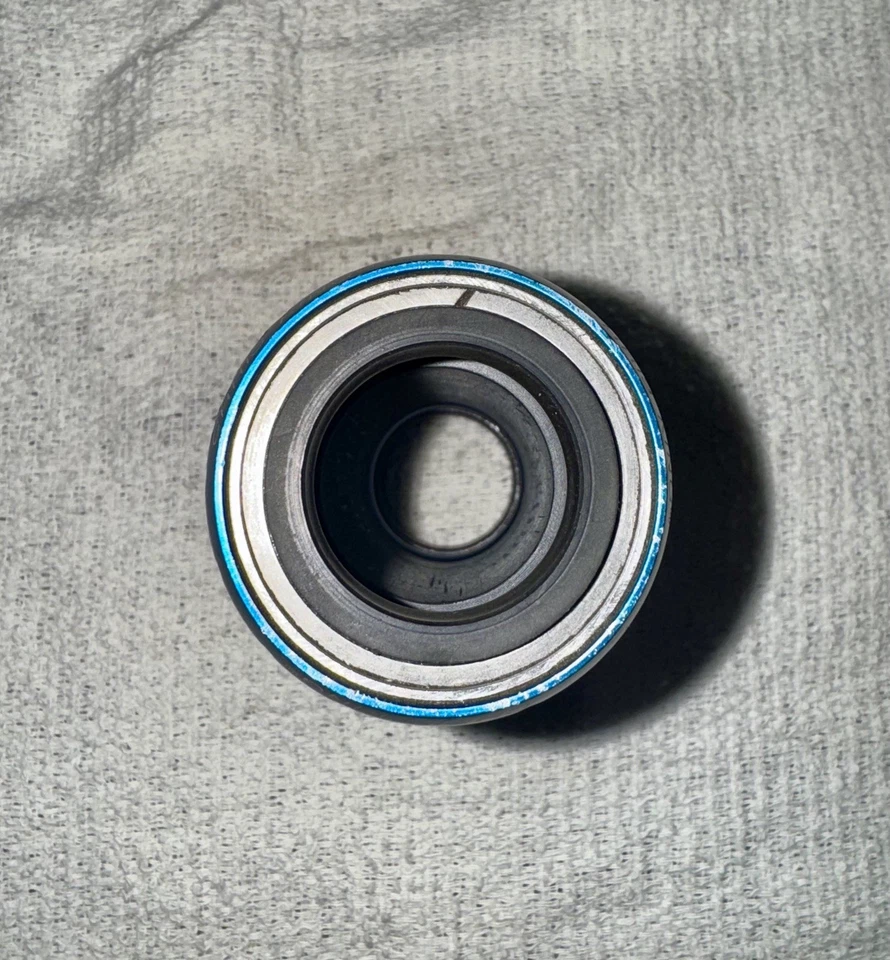 Chris King BSA 24mm Shimano Threadfit Bottom Bracket Blue - Image 2 of 4