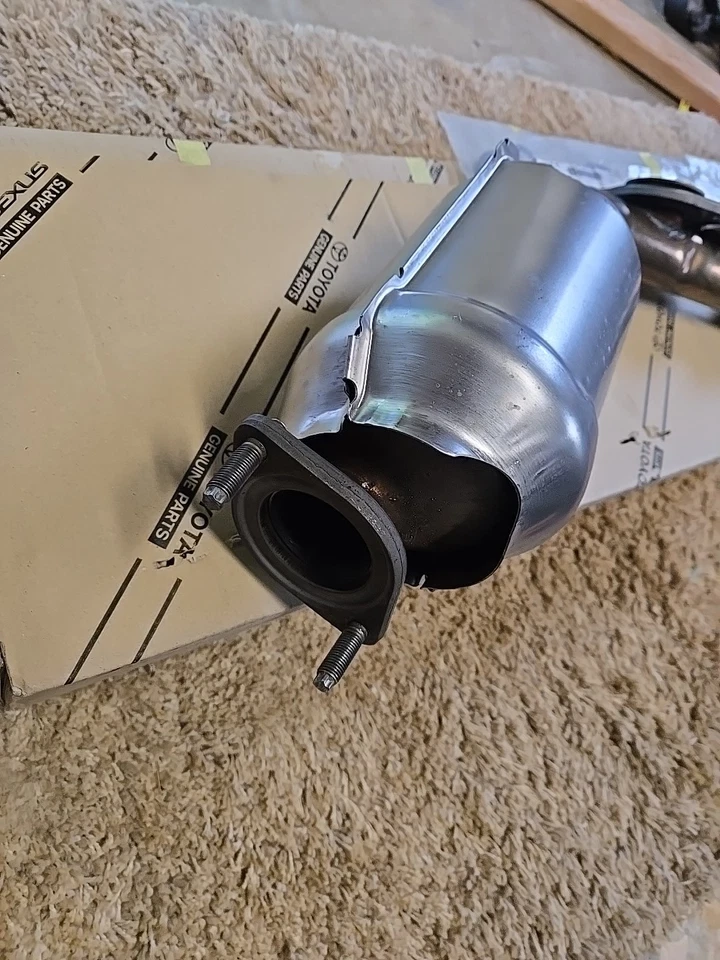 Toyota 4runner 2003-2004. 2003-200 5 Lexus Gx470 Lt sistema de escape lateral Cat OEM Foto 4 de 4