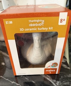 NEW Creatology  3D Ceramic Turkey Kit Ready-to-Paint Pottery