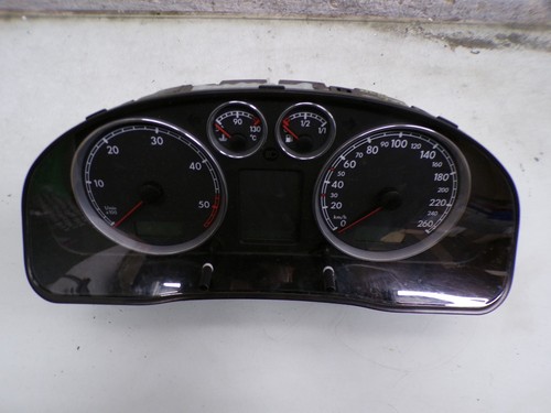 Tachometer Passat 3BG 1.9TDI Kombiinstrument MFA Tacho VW 3B0920809E *F85576*