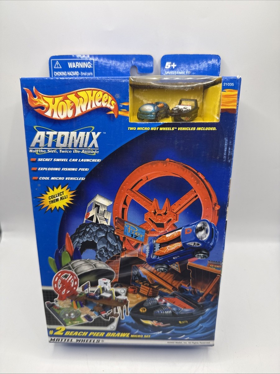Hot Wheels Atomix #2 Beach Pier Brawl Micro Set New In Box Diecast