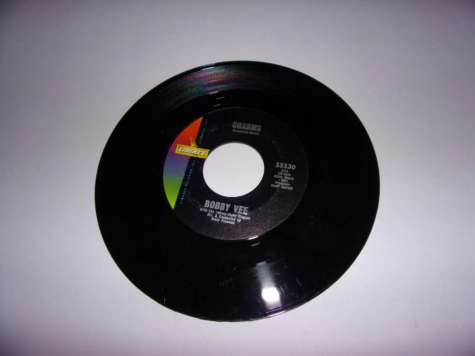 Bobby Vee: Charms / Bobby Tomorrow / 45 Rpm With Pic Sleeve 1963 VG+ - Imagem 3 de 4