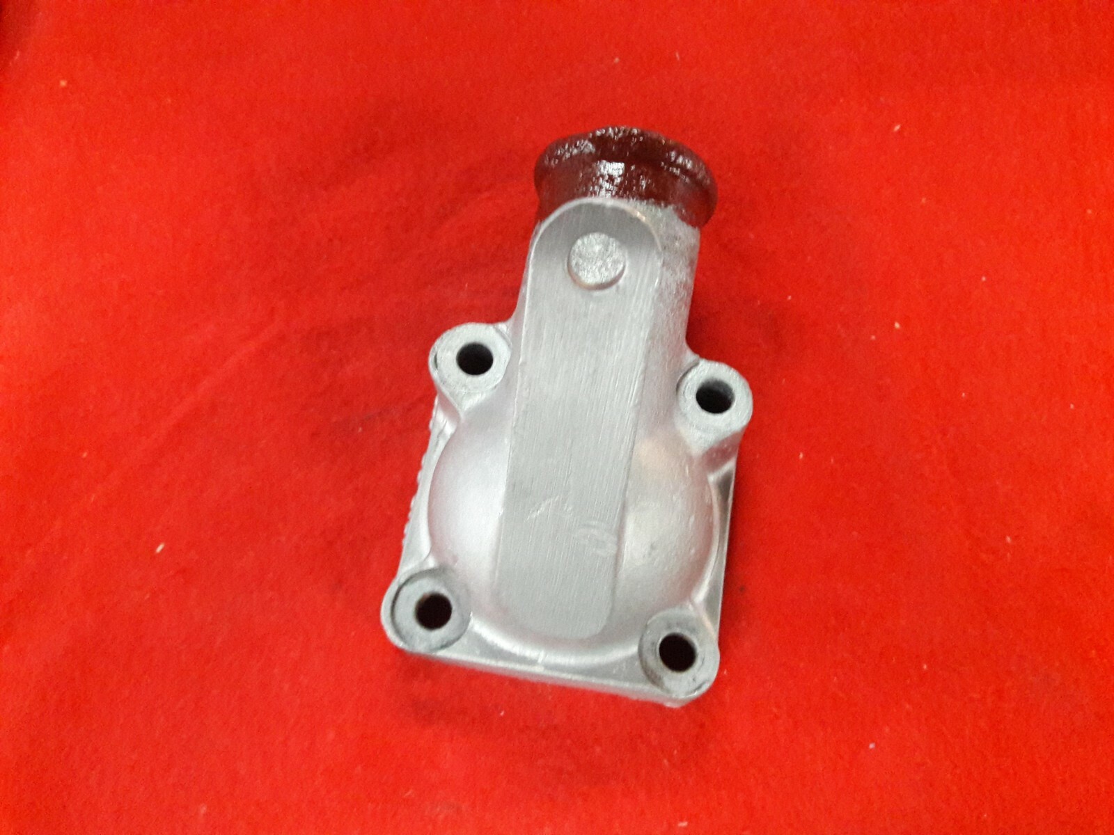 Aston Martin DBS 6 Thermostat Elbow 069.06.101
