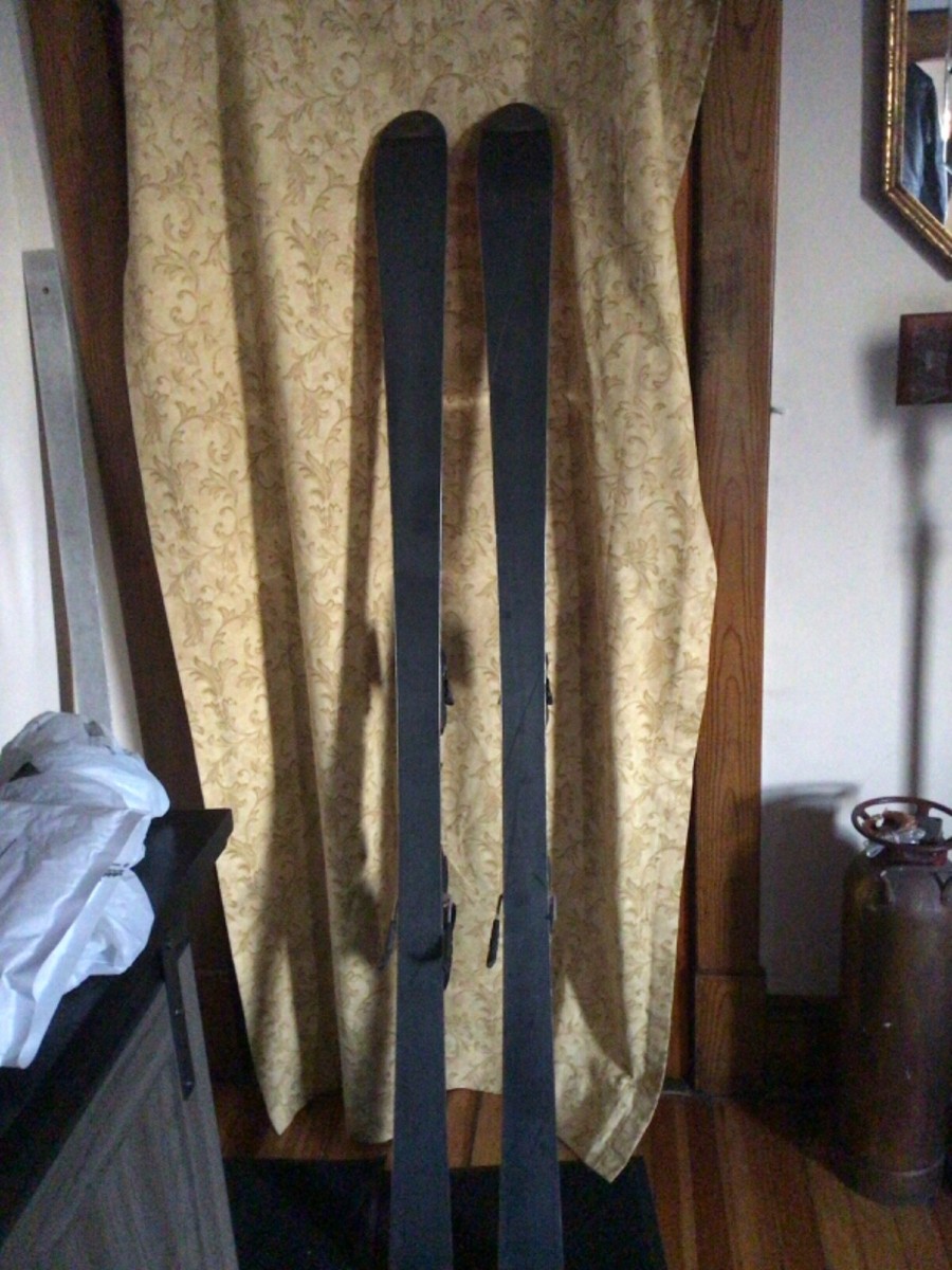 ATOMIC C-series C:818 Beta Carve Snow Skis w/Atomic Device